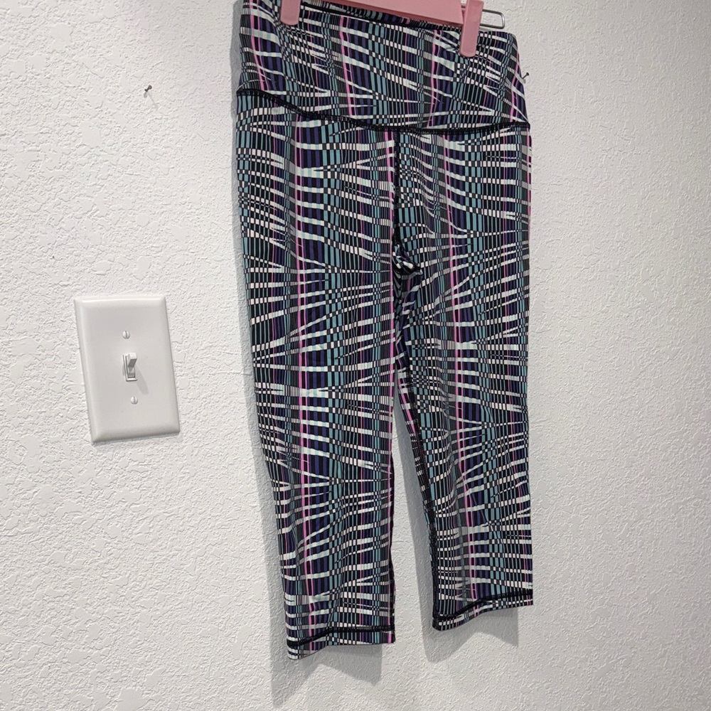 Victoria Secret Sport Capri Leggings